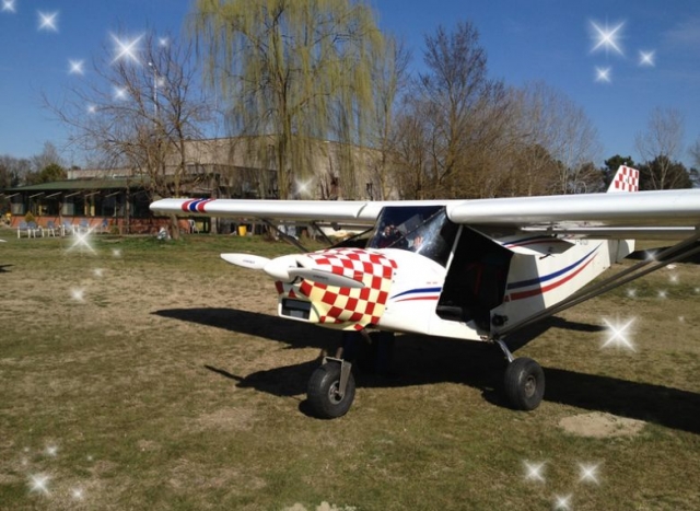  Uno de nuestros aviones